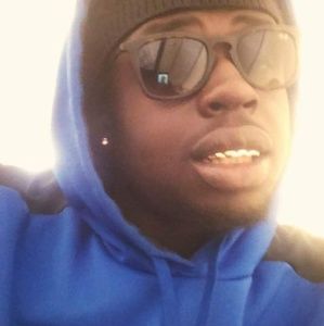 Meet your Posher, Emilio